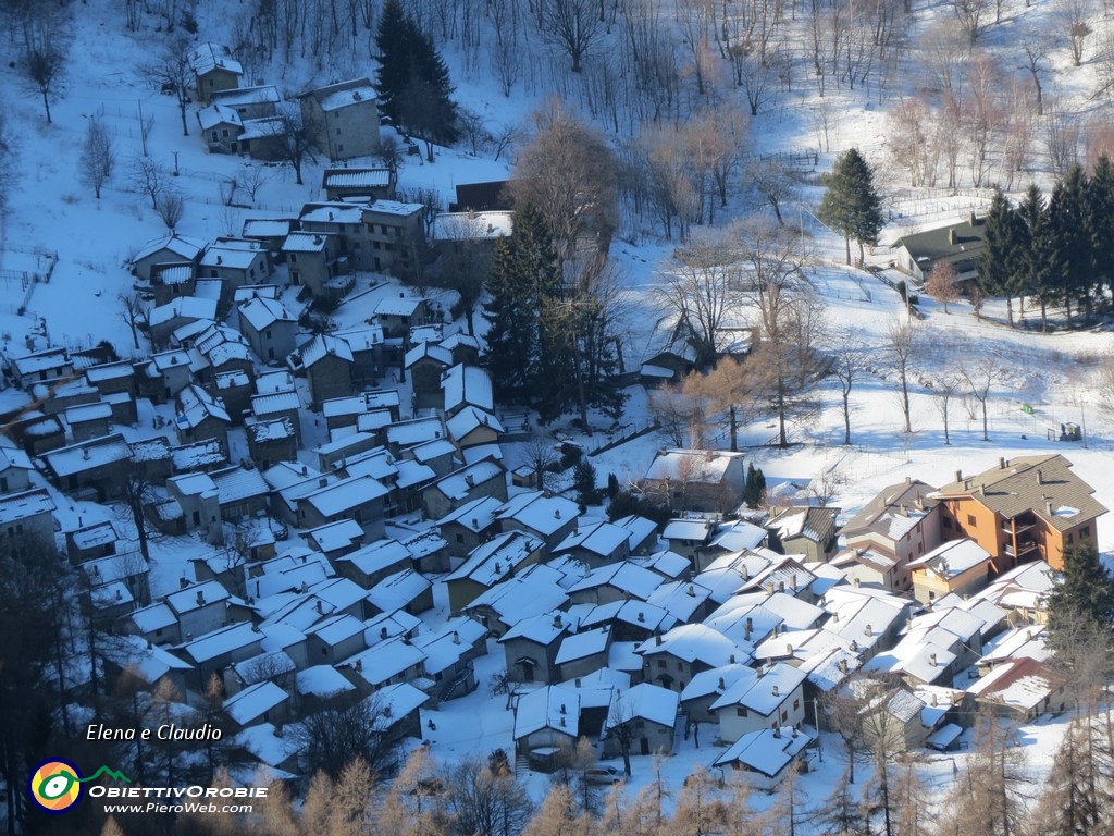 14 Paese invernale.JPG